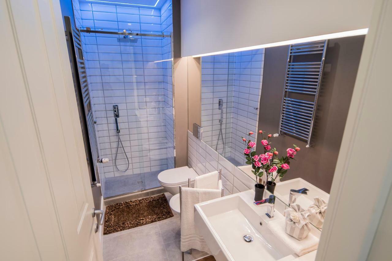 Oltrarno Lily Suite Florenz Exterior foto