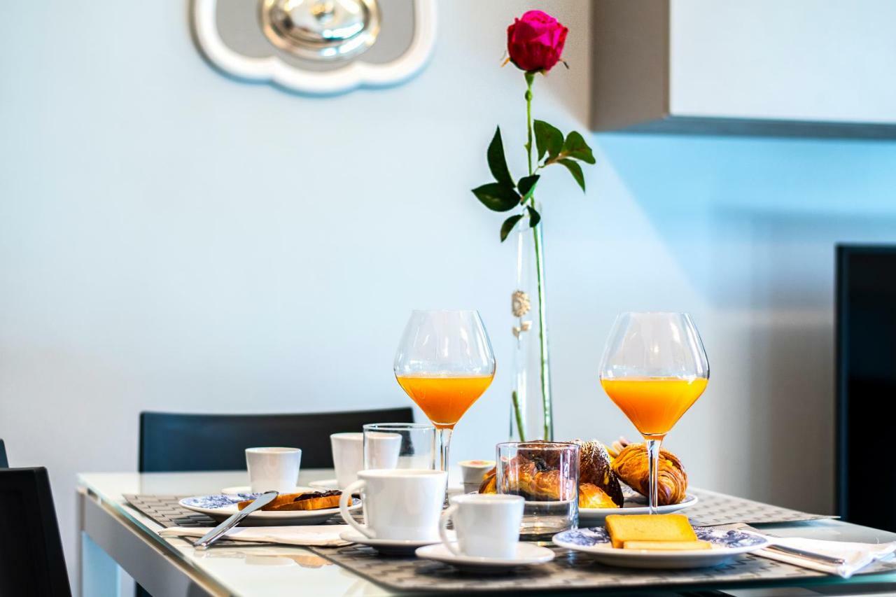 Oltrarno Lily Suite Florenz Exterior foto