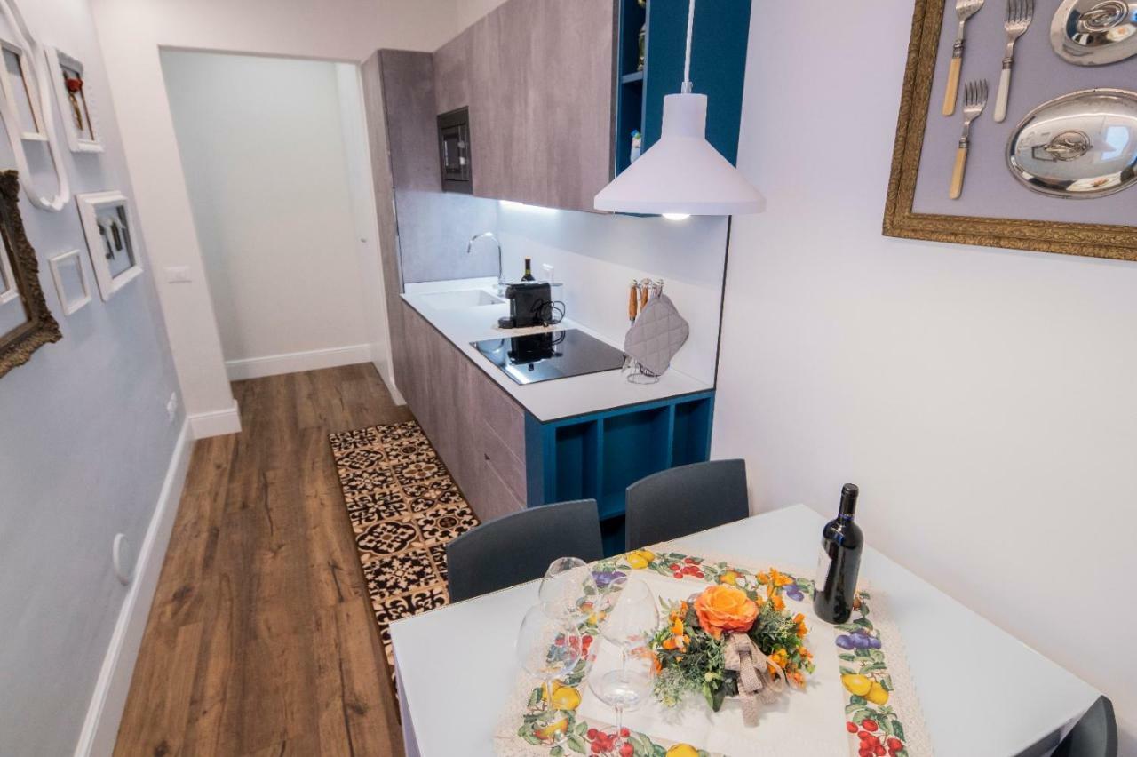 Oltrarno Lily Suite Florenz Exterior foto